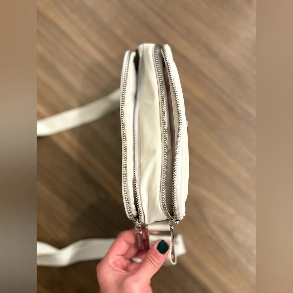 Lululemon Athletica Cream Crossbody Bag 🤍❕ - Picture 6 of 8